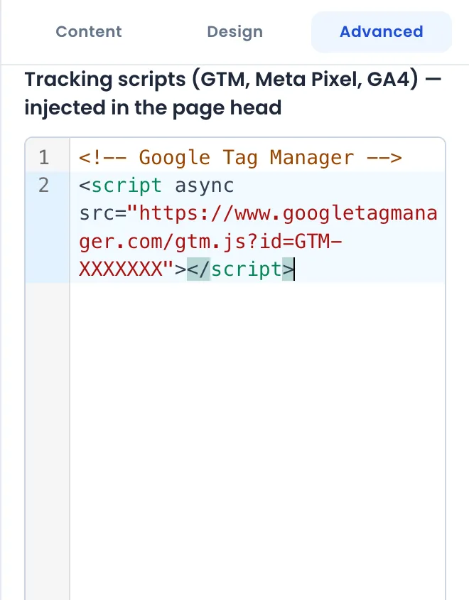 Pestaña Advanced de los ajustes de la página: el campo Tracking scripts (GTM, Meta Pixel, GA4), que se inyecta en el head de la página, con un script de Google Tag Manager de ejemplo (id GTM-XXXXXXX)